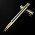 Professioneller Business Gelstift mit grauem Korpus und goldenen Akzenten für Büro und Geschenke. - Grau (Goldbesatz)
