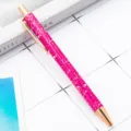 Stylo à bille en métal rose de Saint-Valentin créatif avec motif cœur et clip or rose. - Modèle Saint-Valentin B-Rose Rouge