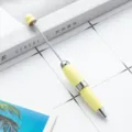 Δημιουργικό στυλό DIY με χάντρες χρώμα καραμέλας μεταλλικό μίνι στυλό γραφική ύλη γραφείο - Κίτρινο Καραμέλα