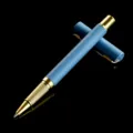 Luxus Business Tintenroller mit elegantem blauem Korpus und Goldmetallrand für Büro. - Morandi Himmelblau (Goldbesatz)