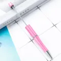 Ροζ πλαστικό στυλό με χάντρες DIY με μεταλλική ράβδο, δημιουργικό χειροποίητο αξεσουάρ γραφής. - έντονο ροζ