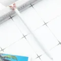 Witte kristallen pen met schattig hertkop design, ideaal voor kantoor en mooie cadeaus. - Wit