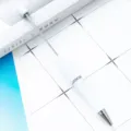 Στυλό με χάντρες DIY με λευκό σώμα και μεταλλική ράβδο για προσαρμοσμένες δημιουργικές κατασκευές. - Λευκό (στιλ ζάχαρης)