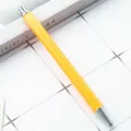 Gelber Glitzer Kugelschreiber mit Druckmechanik für Büro und Schule, Metallspitze. - Orangegelb (Silberteile)
