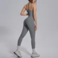 Grijze rugvrije yogaset detailweergave, strakke sportkleding fitness outfit voor dames. - Titanium Grijs