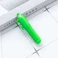 Stylo à bille en plastique vert mini portable avec anneau de suspension et clip. - Vert Bonbon