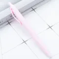 Penna a sfera retrattile rosa macaron in plastica opaca, penna da scrittura liscia e pratica. - Rosa Ghiaccio