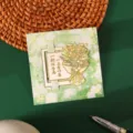 Raffinato segnalibro in metallo mughetto con cartolina verde, elegante idea regalo. - Mughetto (confezione standard)