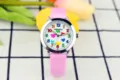 Kinder Quarzuhr bunte Zahlen weisses Zifferblatt rosa Lederarmband niedliche Kinderuhr - Rosa