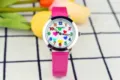 Kinder bunte Herz Quarz Uhr mit rosa Lederarmband, süße Schüler Uhr, tolles Accessoire. - Fuchsia