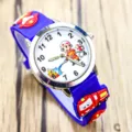 Montre quartz enfant avec bracelet silicone bleu, motif pompier mignon et aiguilles lumineuses. - Style extinction d'incendie - Bleu foncé
