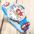 Montre quartz enfant pompier dessin animé bracelet silicone bleu et aiguilles lumineuses. - Style grande échelle - Bleu clair