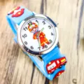 Montre quartz dessin animé pompier enfants avec aiguilles lumineuses et bracelet silicone. - Style pompier - Bleu clair