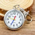 Montre de poche infirmière compacte aux chiffres clairs et aiguilles colorées pour le plein air. - Aiguilles colorées argentées