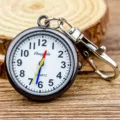 Montre gousset infirmiere avec cadran chiffres clair et clip pratique pour un usage quotidien. - Aiguilles colorées noires