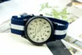 Montre tactique pour enfants en nylon avec cadran 24 heures et aiguilles lumineuses. - Bleu Blanc Bleu