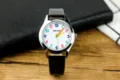 Kinder Quarzwatch mit bunten Zahlen Lederarmband fuer fruehe Bildung Lernzeit. - Schwarz