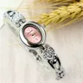 Women Vintage Quartz Watch Oval Dial Heart Bracelet Wristwatch Minimalist Niche Luxury Chic - Fashion / Silver Pink