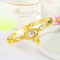 Montre quartz femme chaîne creuse cœur dorée petit cadran bracelet élégant mode chic - Style ajouré - Or et blanc
