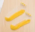 Calzini corti trasparenti in seta di cristallo, calzini da barca con volant di perle gialle. - Giallo