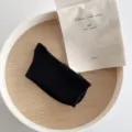 Schwarze Damensocken Mittellang, atmungsaktive dünne Baumwollmischung Alltag japanischer Stil Socken. - Einheitsgröße / Schwarz
