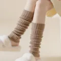Gemütliche Strick Beinwärmer für Damen Winter gerippte lange Socken Stiefelstulpen warm. - Einheitsgröße / Kaffeebraun