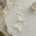 Calcetines slouch blancos transparentes para mujer, bonitos calcetines de verano con volantes. - Talla única / Blanco