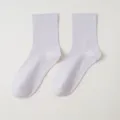 Damen hellviolette Baumwoll-Mittelrohrsocken, bequeme Alltags-Freizeitsocken für Schüler. - Einheitsgröße / Hellviolett