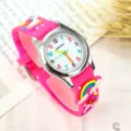 Montre quartz mignonne pour fille avec bracelet silicone rose, chiffres colorés et arc-en-ciel. - Poney - Rose rouge foncé