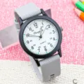 Orologio al quarzo per bambini con quadrante chiaro e cinturino in morbido silicone grigio. - Grigio/Bianco