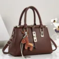 Retro braune Leder Handtasche mit goldener Hardware und edlem Pferdeanhänger für Damen. - 28/14/20 / Kaffeebraun