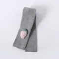 Collant tricoté gris pour bébé avec jolie application de fraise rose, leggings doux en coton. - 15-17 (0-6 mois) / Fines rayures fruits - Gris
