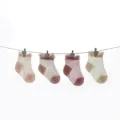 Babynetz Sommer dünne kurze Socken in sortierten Rosa und Weiß mit süßen Rüschen. - Punktierte Ausführung