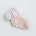 Jolies chaussettes de bébé roses en dentelle blanche, chaussettes à volants pour nourrissons. - Rose Clair