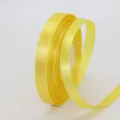 1cm gelbes Polyester Satinband Rolle für Geschenkverpackung Blumenstrauß Kuchenboxen. - 1cm x 25 Yard / Hellgelb