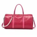 Rosa Reisetasche aus PU-Leder mit Kroko-Muster und weißer Kettendeko für Reisen. - Rosa