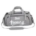 Sac de voyage de sport gris avec une bandouliere et des impressions blanches elegantes. - Gris