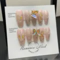Unghie finte glitter rosa nude con design a farfalla di cristallo 3D, variante manicure. - Extra Piccolo (XS)