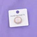 Spilla magnetica rotonda glitterata perhijab con elegante bordo di perline su cartoncino. - Occhio di Gatto 1 Pezzo
