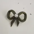Fibbia per sciarpa in seta con fiocco cavo vintage e perla elegante accessorio abito donna - Bronzo