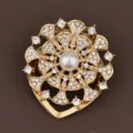 Gold Rhinestone Pearl Alloy Scarf Clip Multi-use Brooch Heart Clothing Corner Clip - Trumpet Flower Pattern