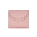 Rosa kleine Lederbörse für Damen, minimalistischer kurzer Kartenhalter mit geschwungener Klappe. - Rosa