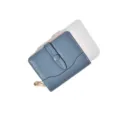 Blauwe lederen portemonnee voor dames met drukknoopsluiting en handige vakken voor kaarten. - Blauw