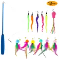 Set de juguetes para gatos con varita interactiva y 13 accesorios de repuesto coloridos. - Color Aleatorio / Juego de 13 Piezas
