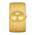 Reloj de pulsera dorado para mujer con brazalete ancho texturado y elegante esfera ovalada. - Caja Dorada Esfera Dorada