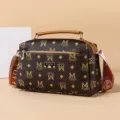 Sac à bandoulière élégant pour femmes avec imprimé monogramme rétro et sangle pratique. - Lettre M