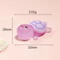 Leuke paarse hars schildpad beeldje microlandschap DIY decoratieve ornament speeltje - Paarse lichtgevende schildpad