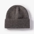 Berretto in maglia a costole grigio scuro per l'inverno, cappello caldo classico con risvolto unisex. - Taglia unica / 20B122 Grigio scuro