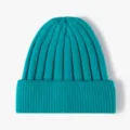 Gorro de punto de invierno para mujer turquesa acanalado cálido color sólido estilo casual. - Talla única / Azul lago profundo