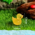 Schattig oplichtend hars klein geel eendje figuur micro landschap DIY decor 16x17mm - Gele mannelijke eend